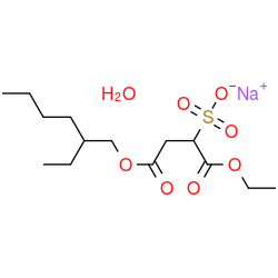 Chemical structure of sodium 1-ethoxy-4-((2-ethylhexyl)oxy)-1,4-dioxobutane-2-sulfonate (monohydrate) (CAS 2575516-80-0)